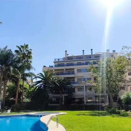 Zephyrus By Costa Apartment