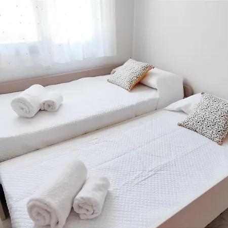 Zephyrus By Costa Apartment *